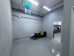Excalibur Centre (D14), Factory #606253021